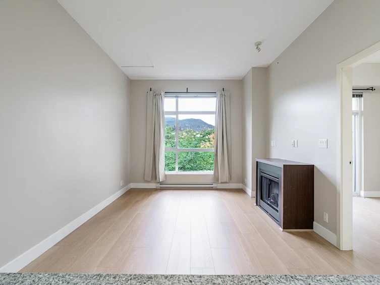402-2957 Glen Drive, Coquitlam, BC, V3B 0B5 - 12