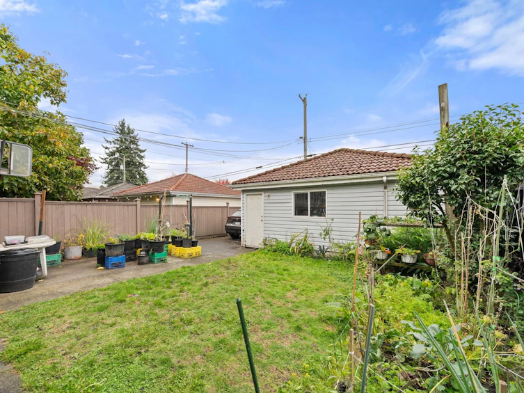 350 E 50th Avenue, Vancouver, BC, V5X 1A8 - 33