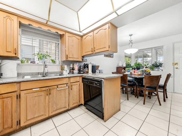 350 E 50th Avenue, Vancouver, BC, V5X 1A8 - 19
