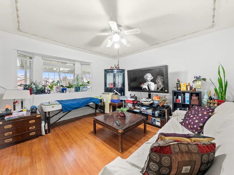 350 E 50th Avenue, Vancouver, BC, V5X 1A8 - 21