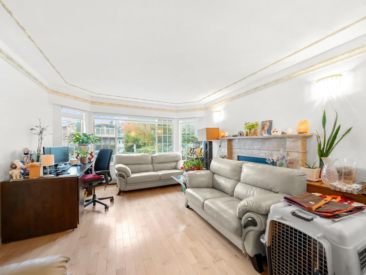 350 E 50th Avenue, Vancouver, BC, V5X 1A8 - 4