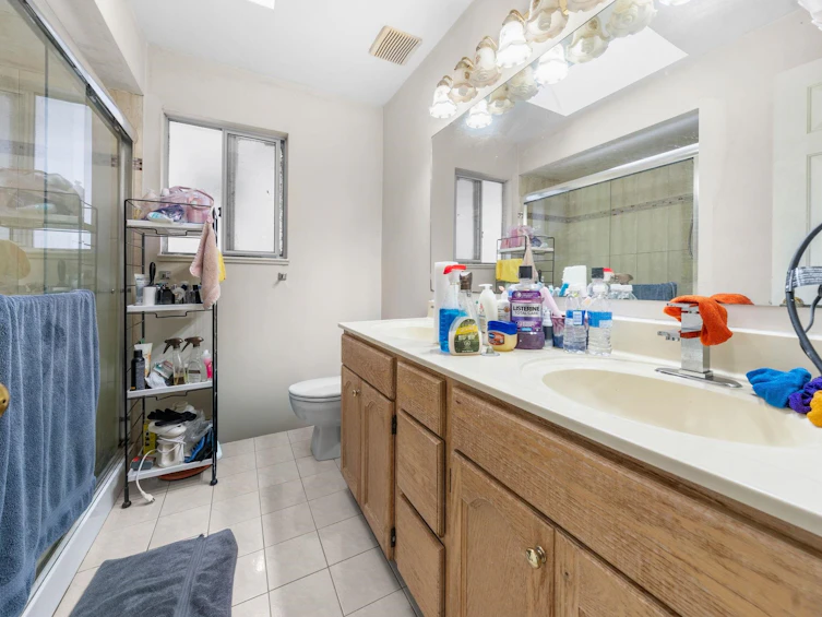 350 E 50th Avenue, Vancouver, BC, V5X 1A8 - 29