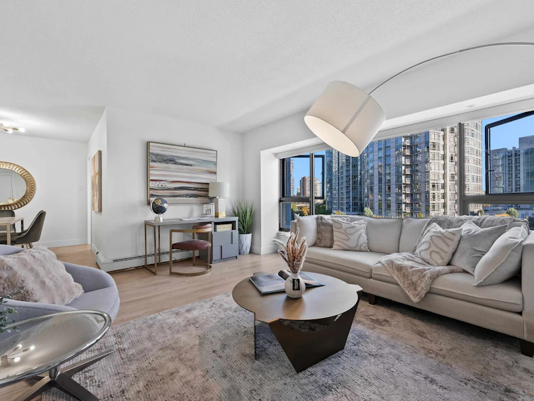 602-1177 Pacific Boulevard, Vancouver, BC, V6Z 2R8