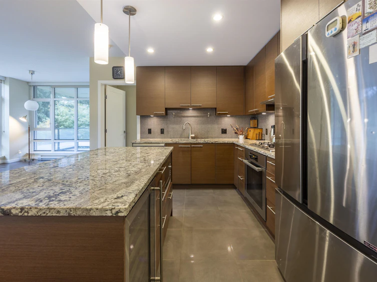 205-6168 Wilson Avenue, Burnaby, BC, V5H 0B2 - 4