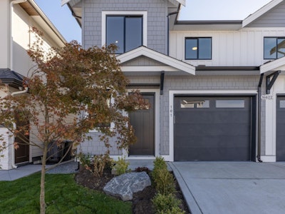 101-16622 18a Avenue - 2