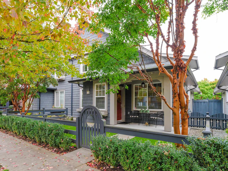 74-6450 187 Street, Surrey, BC, V3S 2X4