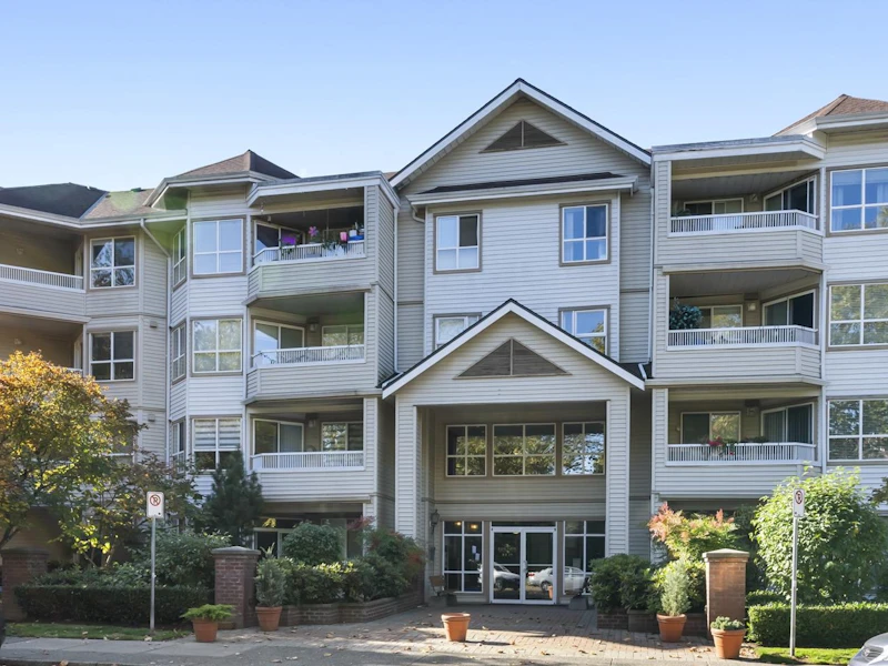 313 - 8139 121a Street, Surrey BC V3W 0Z2