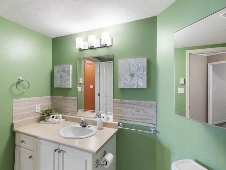 313-8139 121a Street, Surrey, BC, V3W 0Z2 - 16