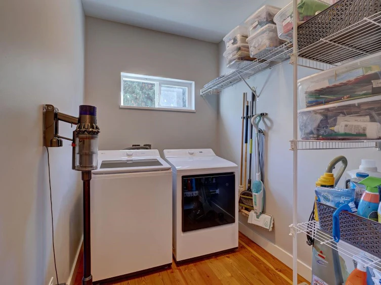 8116 Southwood Road, Halfmoon Bay, BC, V7Z 1A7 - 14