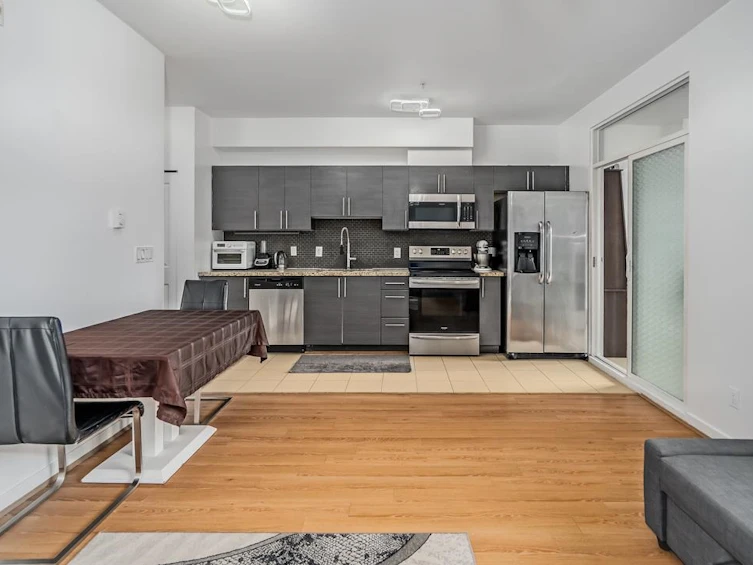 212-2239 Kingsway, Vancouver, BC, V5N 0E5 - 3