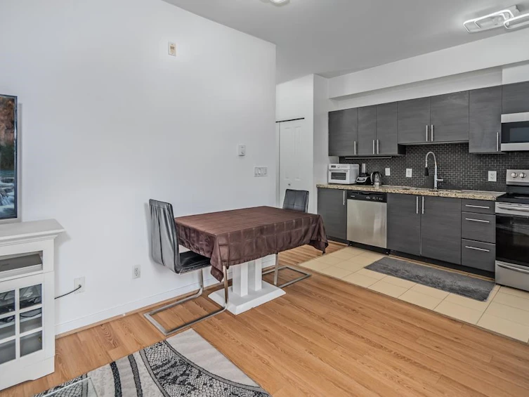 212-2239 Kingsway, Vancouver, BC, V5N 0E5 - 5