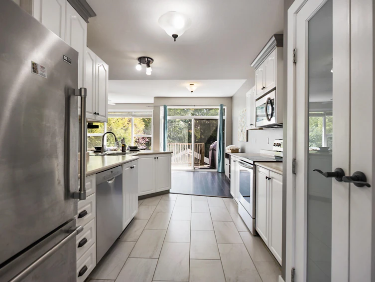 24372 101a Avenue, Maple Ridge, BC, V2W 1W6 - 4