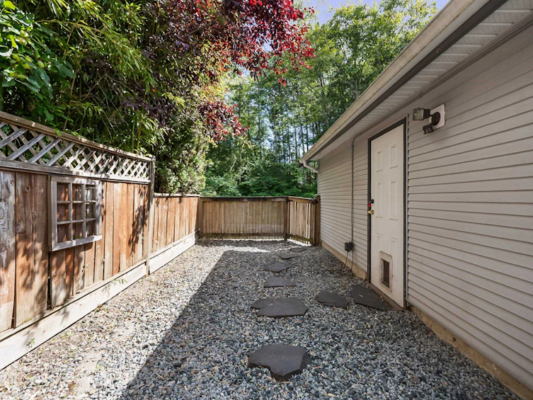 24372 101a Avenue, Maple Ridge, BC, V2W 1W6 - 35
