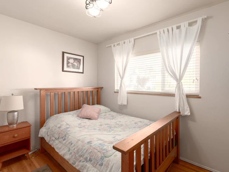 6465 Dawson Street, Burnaby, BC, V5B 2W7 - 13