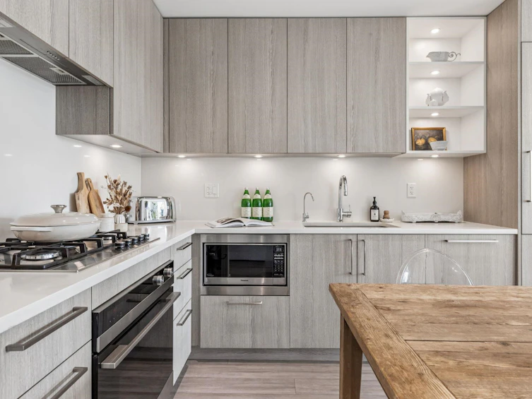 307-707 E 3rd Street, North Vancouver, BC, V7L 1G8 - 2