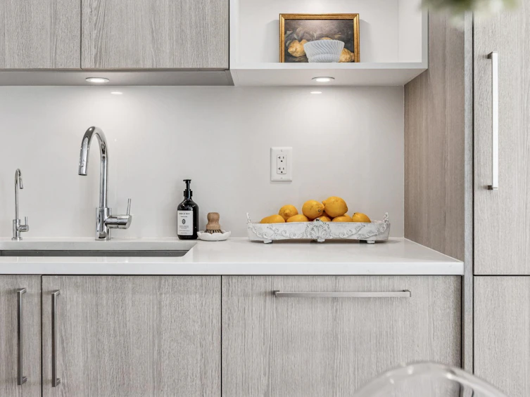 307-707 E 3rd Street, North Vancouver, BC, V7L 1G8 - 6