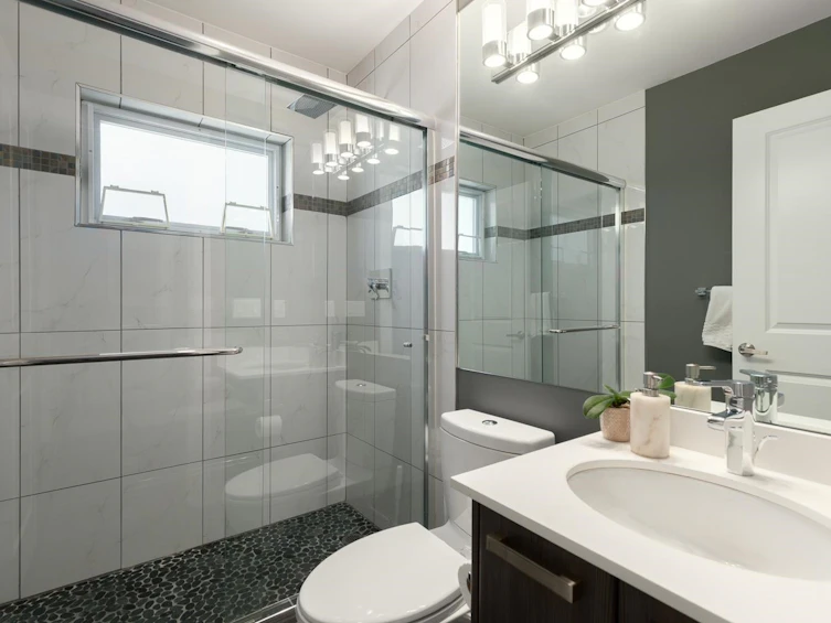 1082 E 10th Avenue, Vancouver, BC, V5T 2B5 - 22