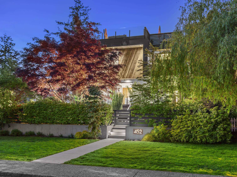 452 E 4th Street, North Vancouver, BC, V7L 1J5 - 40