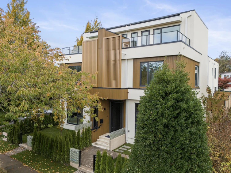 1-8226 Adera Street, Vancouver, BC - 2