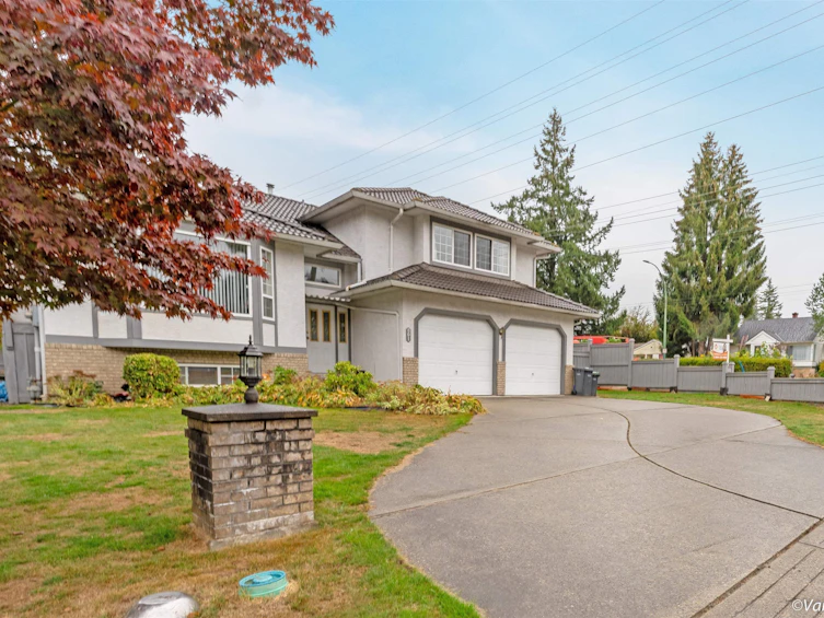 801 Fowler Court, Coquitlam, BC, V3J 7X2 - 2