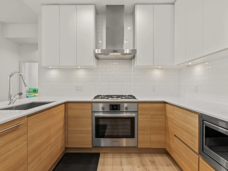 612-3131 Murray Street, Port Moody, BC, V3H 0L9 - 8