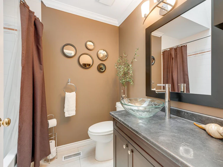 18842 64 Avenue, Surrey, BC, V3S 7T9 - 23