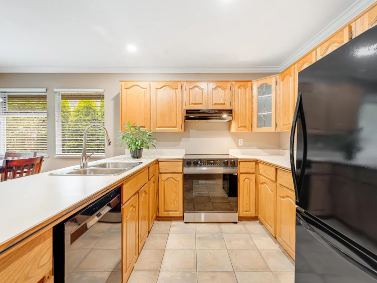 18842 64 Avenue, Surrey, BC, V3S 7T9 - 9