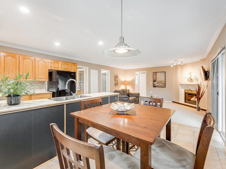 18842 64 Avenue, Surrey, BC, V3S 7T9 - 7