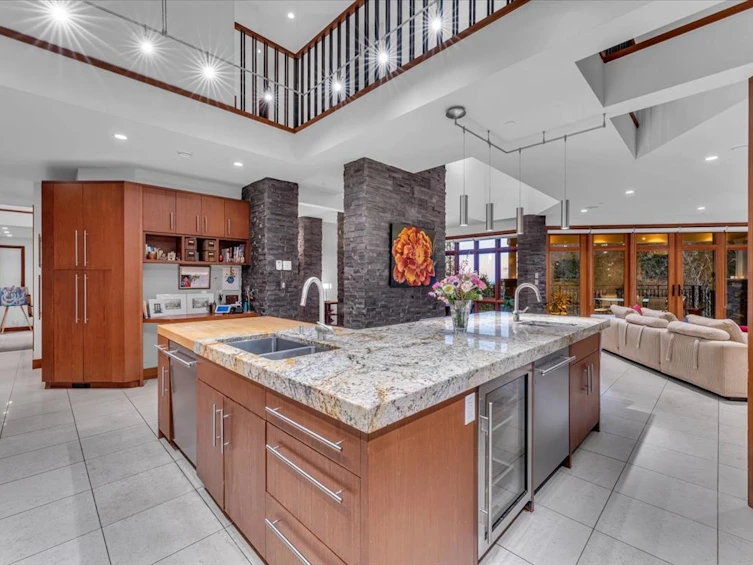 1125 Groveland Court, West Vancouver, BC, V7S 1Z7 - 2