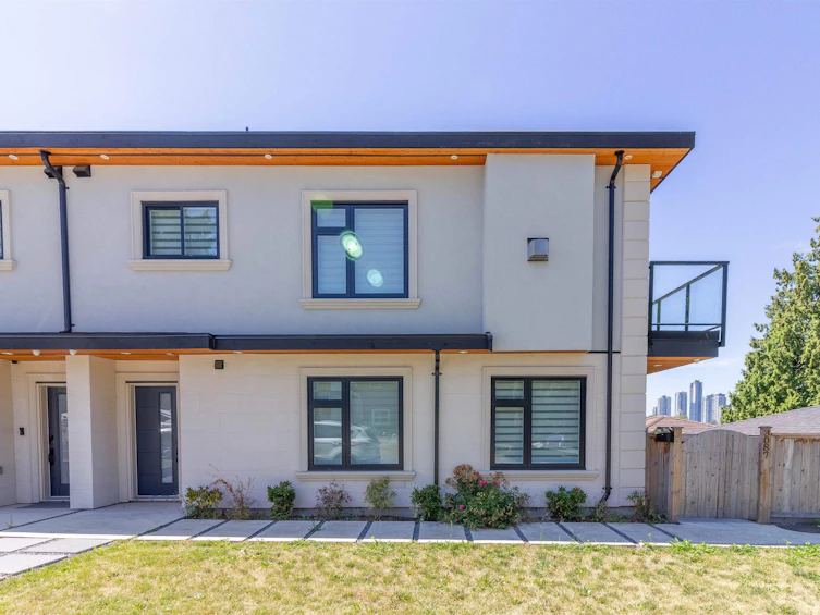 3087 Royal Oak Avenue, Burnaby, BC, V5G 4H5