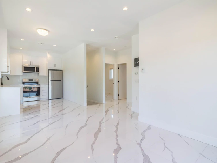 3087 Royal Oak Avenue, Burnaby, BC, V5G 4H5 - 11