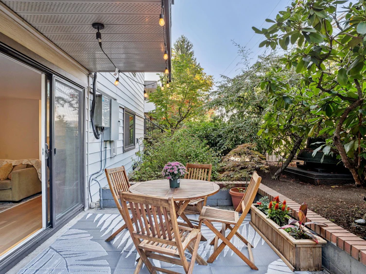 113-2033 Triumph Street, Vancouver, BC, V5L 4X3 - 17