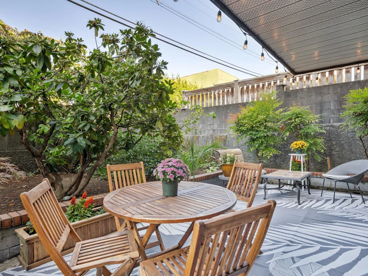 113-2033 Triumph Street, Vancouver, BC, V5L 4X3 - 18