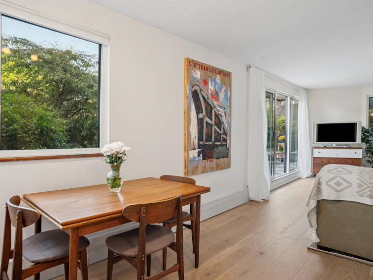 113-2033 Triumph Street, Vancouver, BC, V5L 4X3 - 3