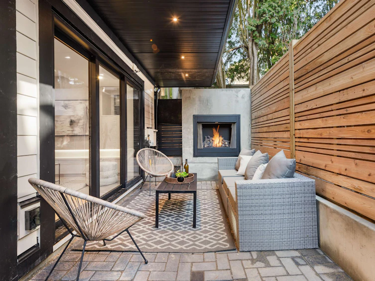 2-365 E 33rd Avenue, Vancouver, BC, V5V 2Z8