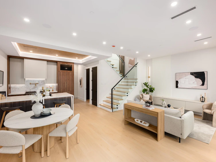 1-3466 Franklin Street, Vancouver, BC, V5K 1Y3 - 2