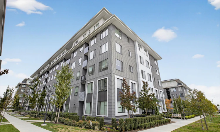 108-15825 85 Avenue