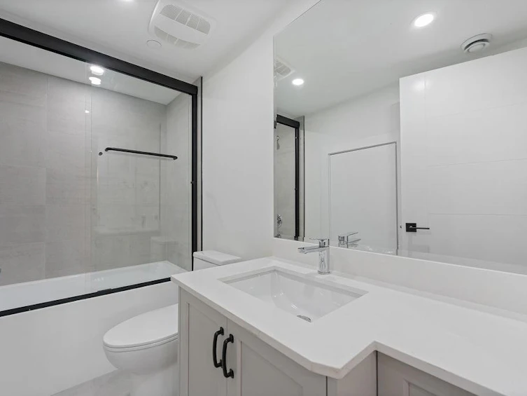 2-2447 E 41st Avenue, Vancouver, BC, V5R 2W2 - 24