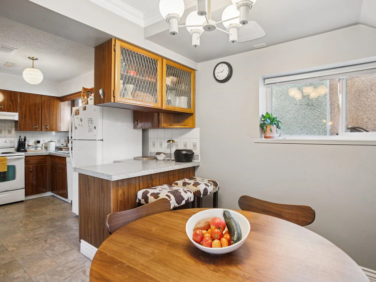 2790 Napier Street, Vancouver, BC, V5K 2W8 - 28