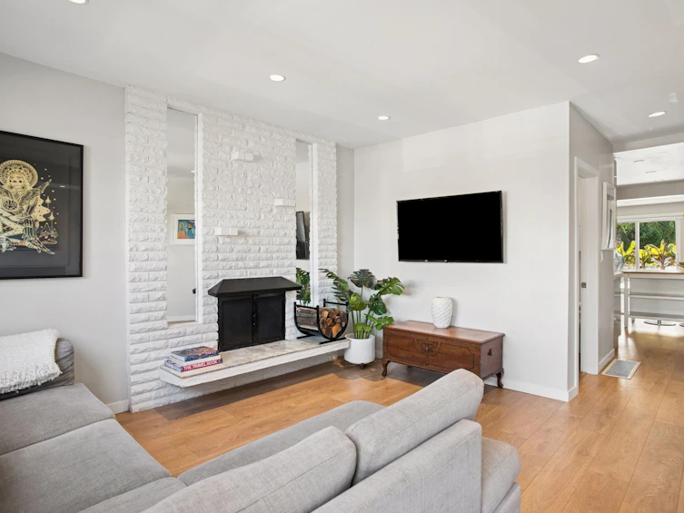 2790 Napier Street, Vancouver, BC, V5K 2W8 - 4