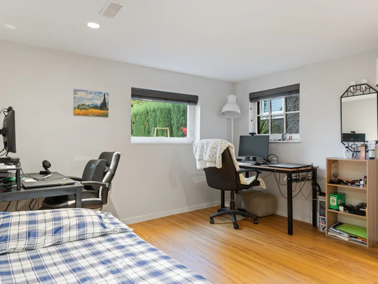 2125 E 5th Avenue, Vancouver, BC, V5N 1M5 - 27