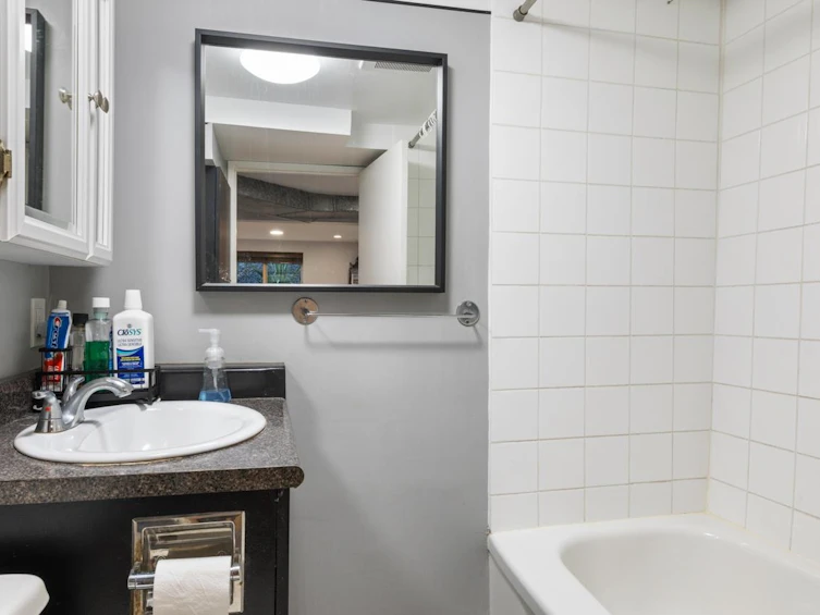 2125 E 5th Avenue, Vancouver, BC, V5N 1M5 - 30