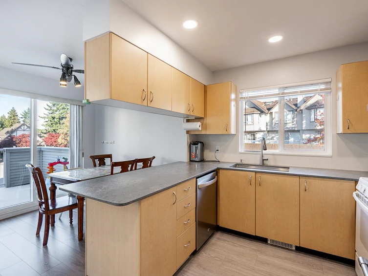 9-22728 Norton Court, Richmond, BC, V6V 2W7 - 5