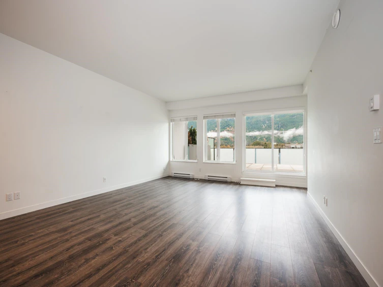603-1365 Pemberton Avenue, Squamish, BC, V8B 1B7 - 2