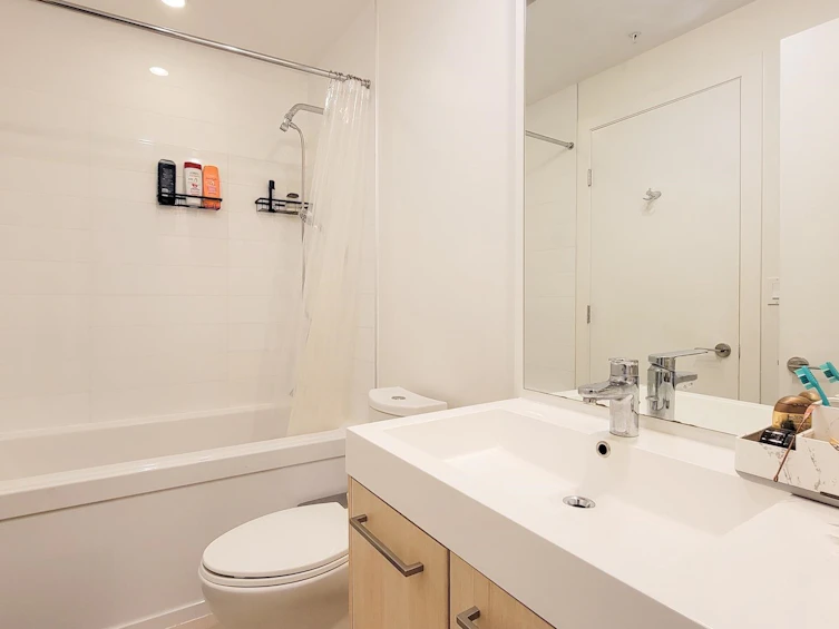 706-9080 University Crescent, Burnaby, BC, V5A 0B7 - 13