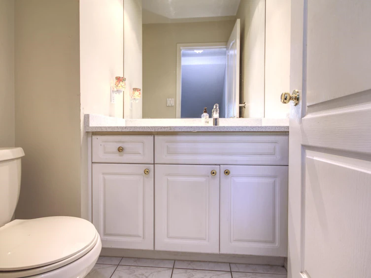 44-22800 Windsor Court, Richmond, BC, V6V 2X6 - 22