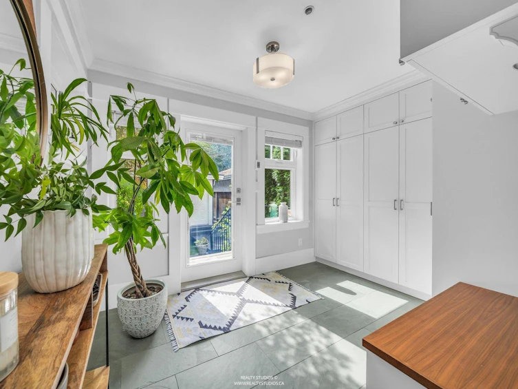 2702 W 15th Avenue, Vancouver, BC, V6K 2Z8 - 20