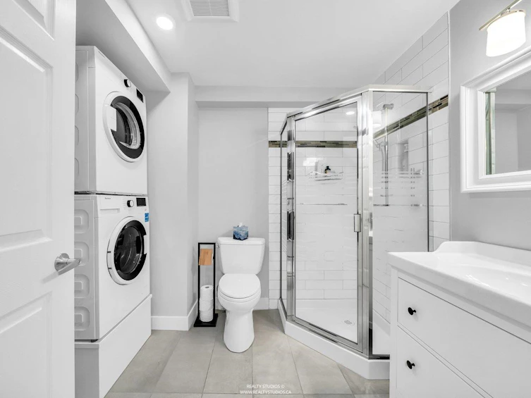 2702 W 15th Avenue, Vancouver, BC, V6K 2Z8 - 38