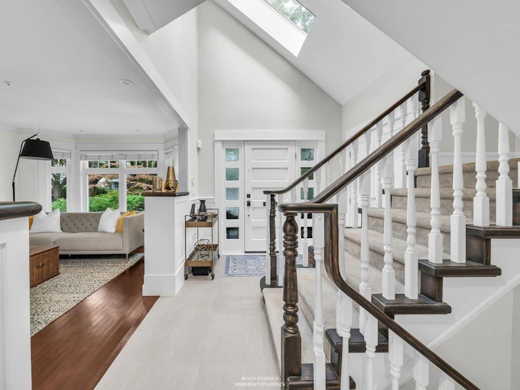 2702 W 15th Avenue, Vancouver, BC, V6K 2Z8 - 3