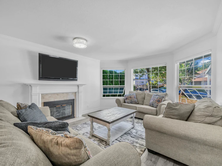 13330 59b Avenue, Surrey, BC, V3X 2N6 - 4